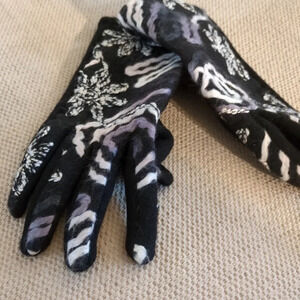 2 Chic gloves
